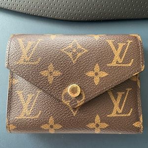 Louis Vuitton Victorians Wallet